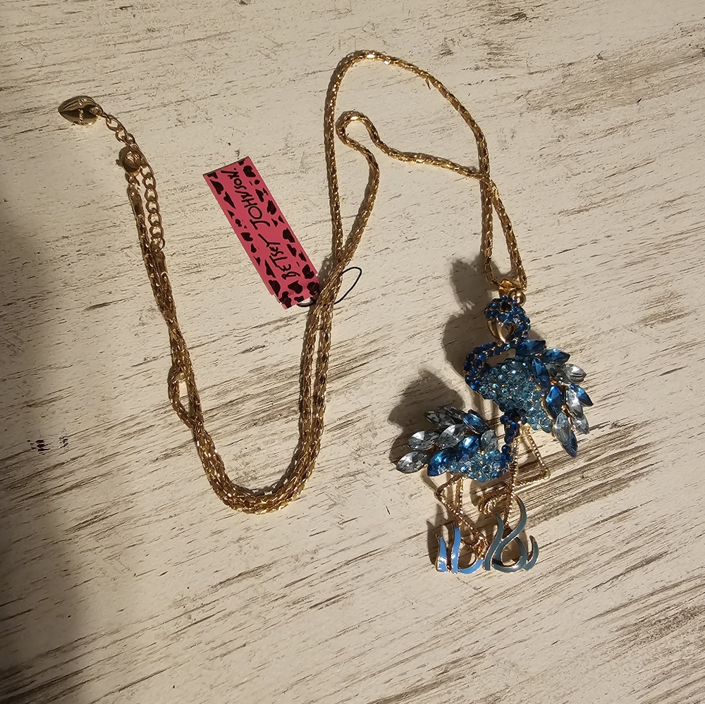 Brand New Betsey Johnson unique Peacock necklace